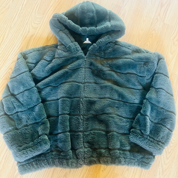 Cozy Dark Green Womens Faux Fur Jacket sz L - Picture 1 of 3